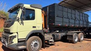 Caminhão Volvo FMX 540 + 1 CAÇAMBA