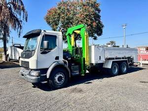 Caminhão Volvo VM 270 + MUNCK