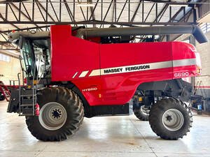 Colheitadeira Mf 6690 Com Carretinha /platatorma