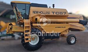 Colheitadeira New Holland TC57 ano 2003