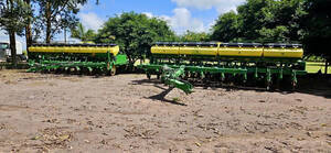 Plantadeira John Deere 2134 Ccs
