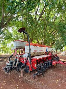 Plantadeira Jumil 3080PD MAGNUM