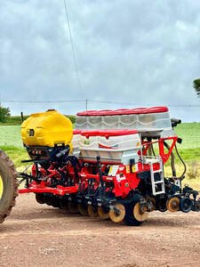 Plantadeira Jumil Exacta 3070 Pd