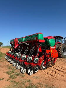 Plantadeira Planti Center Big Farm Premier 15 G-5