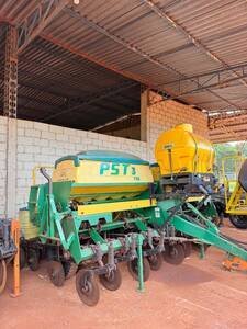 Plantadeira Tatu PST 3 (mecânica)