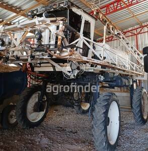 Pulverizador Autopropelido Servspray 3000L ano 2008