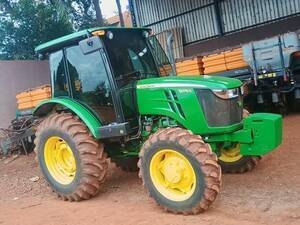 Trator John Deere 5078E