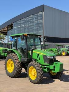 Trator John Deere 5080E