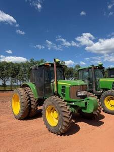 Trator John Deere 6125j