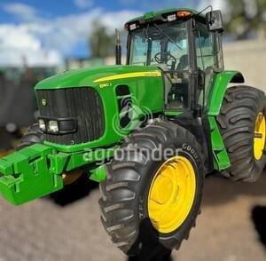 Trator John Deere 6180J ano 2013