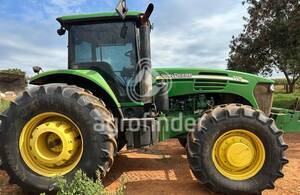 Trator John Deere 7715 ano 2010