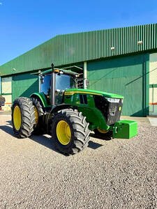 Trator John Deere 7M 230