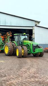 Trator John Deere 8320R