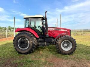 Trator Massey Ferguson 7140