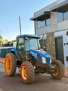 Trator New Holland TL 5.100