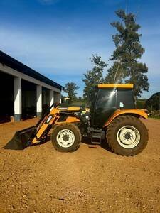 Trator Valtra A800R