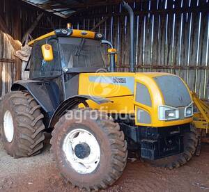 Trator Valtra Bm110 Ano 2010