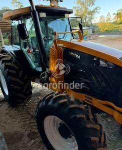 Trator Valtra BM125 Ano 2015