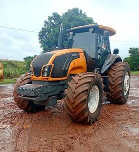Trator Valtra BT 210