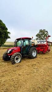 Trator Yanmar Solis 90
